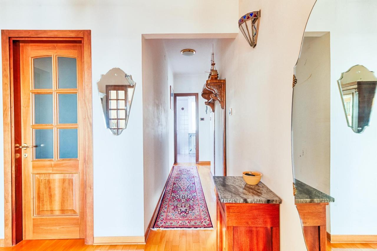 Ressmann 1 - 10 Min From Teatro Rossetti Apartment Trieste Bagian luar foto
