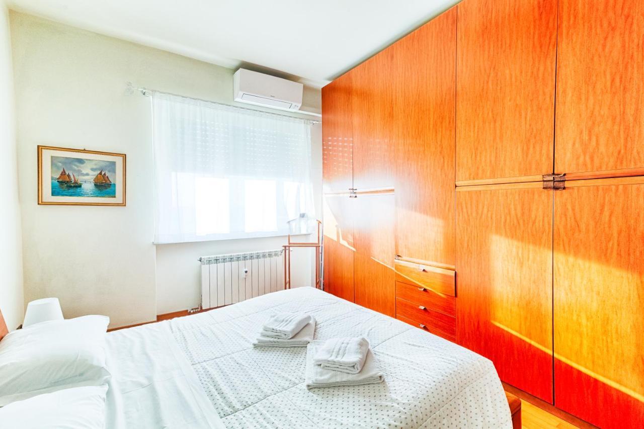 Ressmann 1 - 10 Min From Teatro Rossetti Apartment Trieste Bagian luar foto
